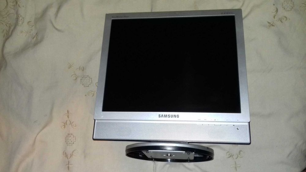 Televizor 17"-LCD Samsung SyncMaster 741MP