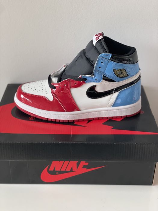 Retro Air Jordan 1 High Fearless UNC Chicago Red University Blue
