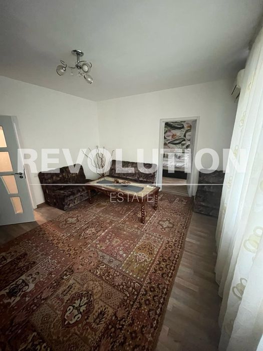 Дава се под наем Тристаен апартамент в Пловдив, Младежки Хълм - 100 кв.м за 500 € - Снимка #1