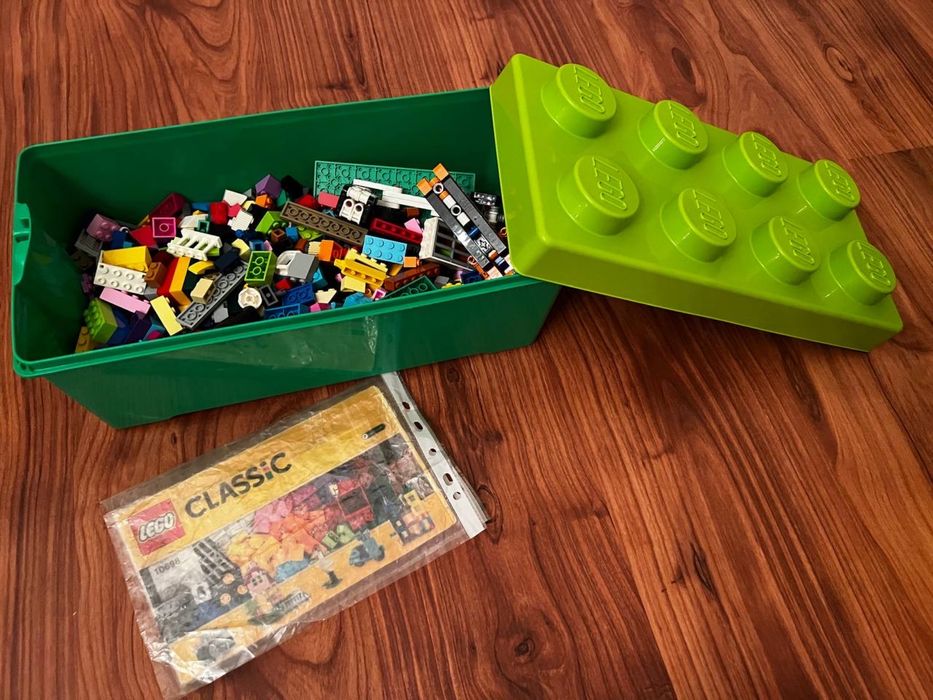 LEGO 10698 в коробке