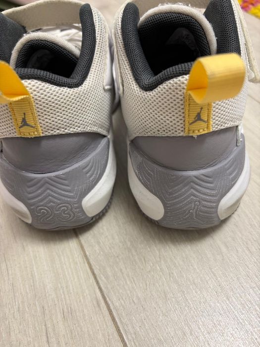 Incaltaminte Jordan 31