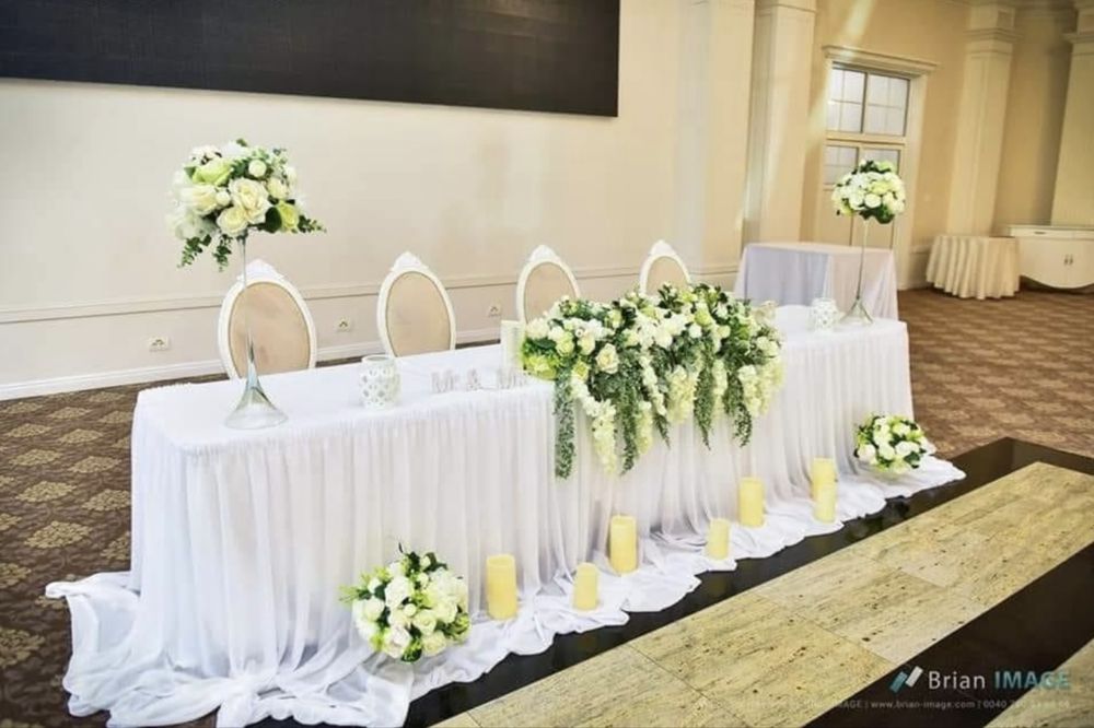 Decor nunta /botez/majorat /arcada baloane /flori