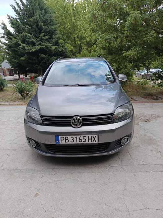 Лек автомобил Volkswagen Golf +