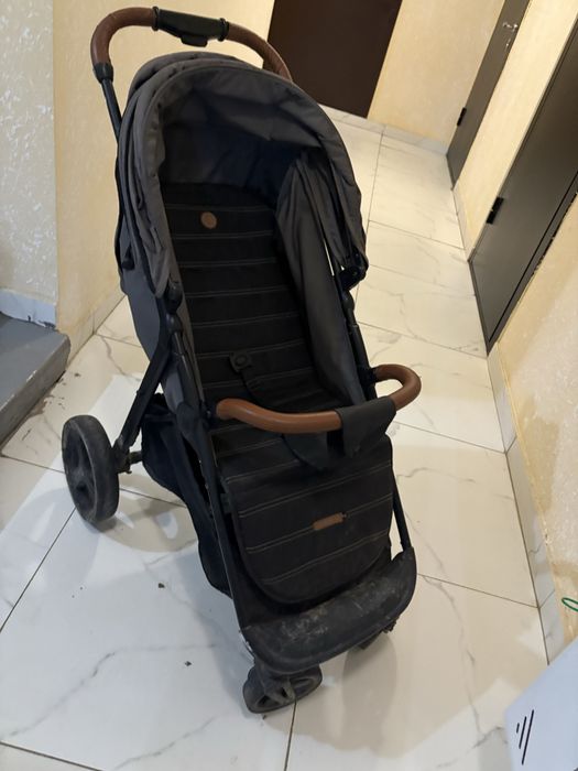 Продам коляску.