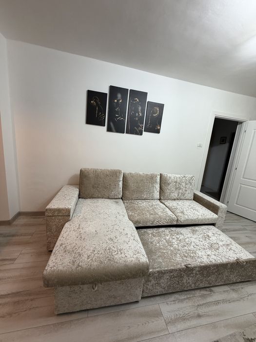 Vând colțar! Preț negociabil!