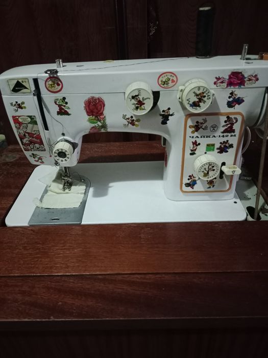 Швейная машинка Чайка-142 М