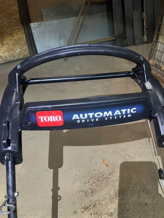 Mașină de tuns gazonul Toro Recycler BBC