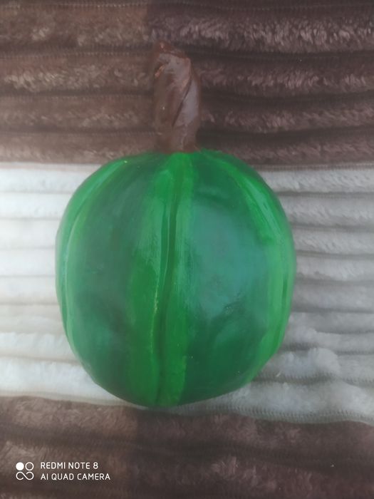 Глиняное изделие-арбуз