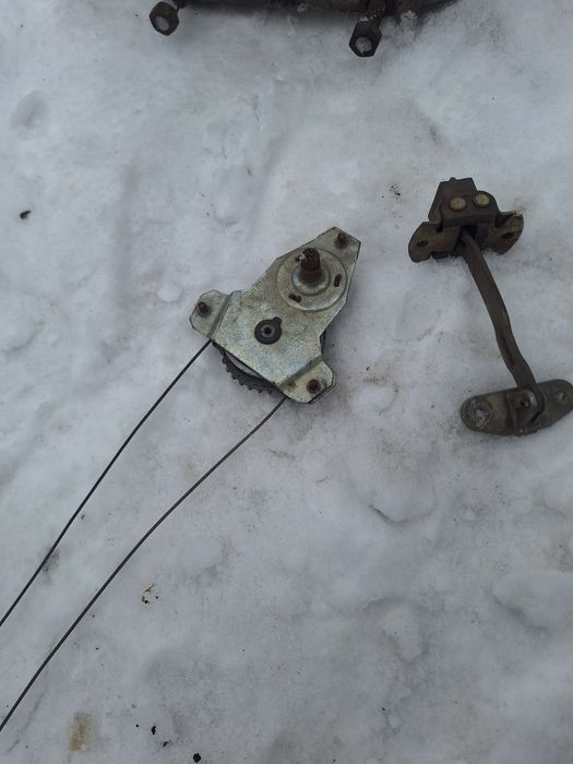 Запчасти волга уаз газ.