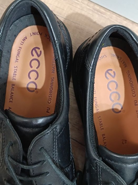 Pantofi piele ecco