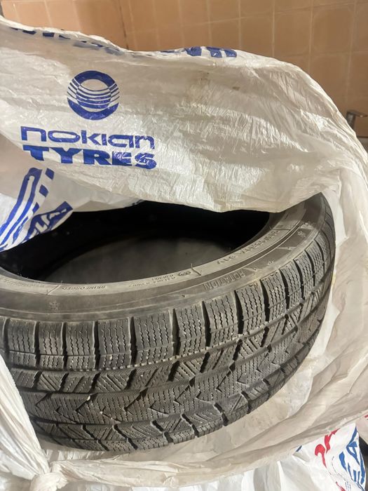 Шины зима 215/45 R17