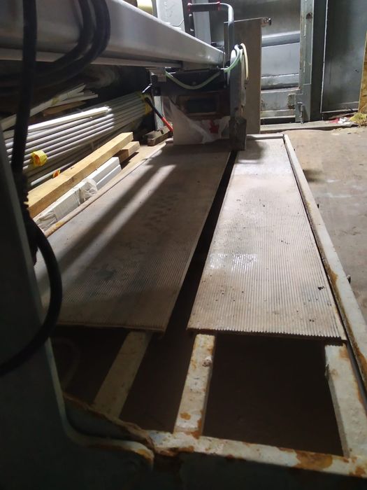 Электрический плиткорез