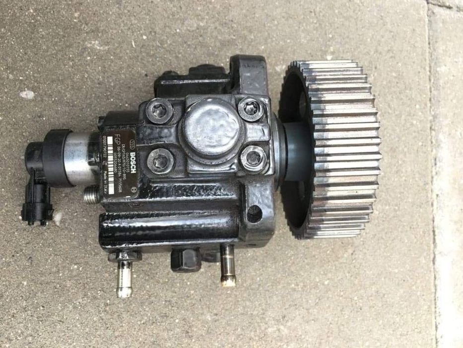 Pompa de injectie pompa de inalte Opel Vectra C Opel Astra H 1.9