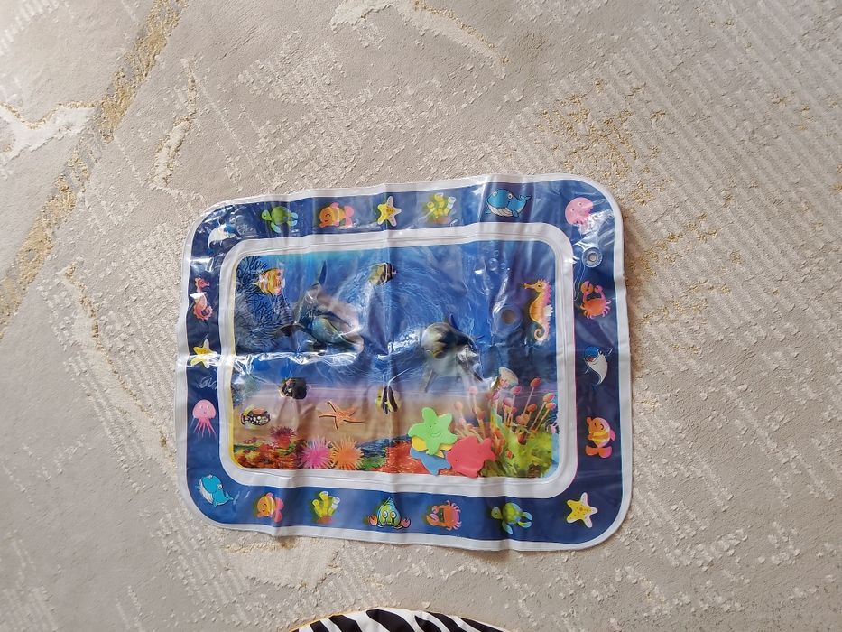 Развивающий коврик, игрушки