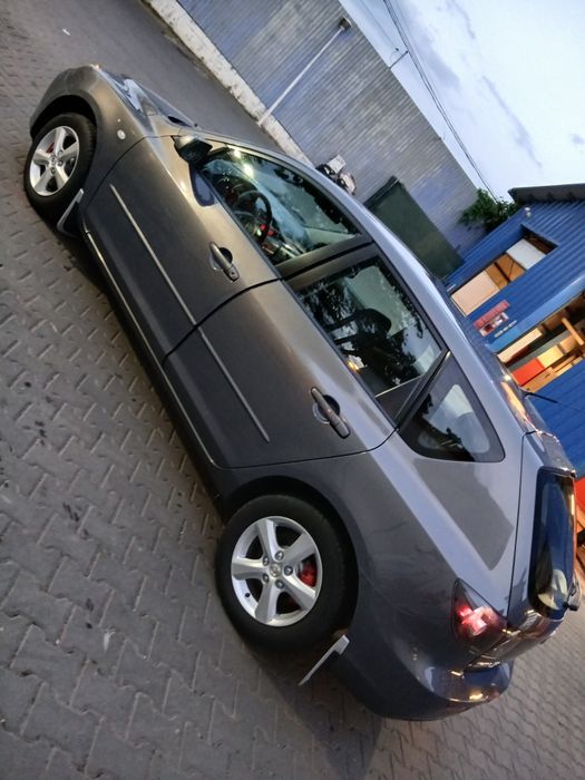 VAND Sau schimb Mazda 3 1.6 disel