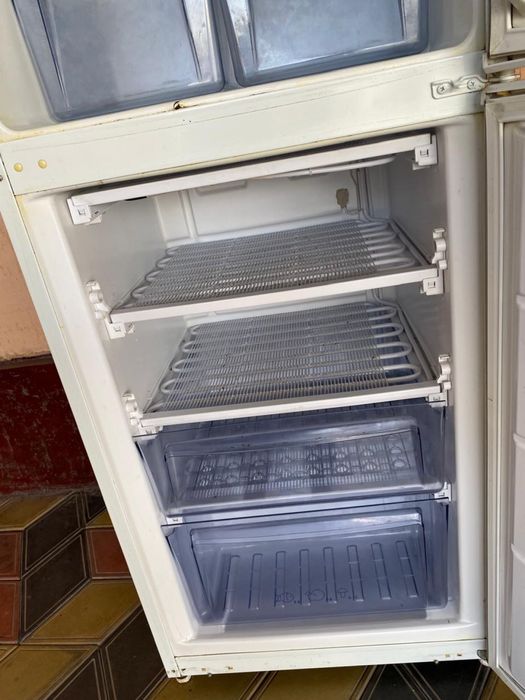 Срочно продам холодильник