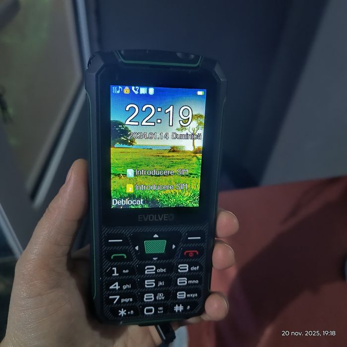 Telefon rezistent la apă !