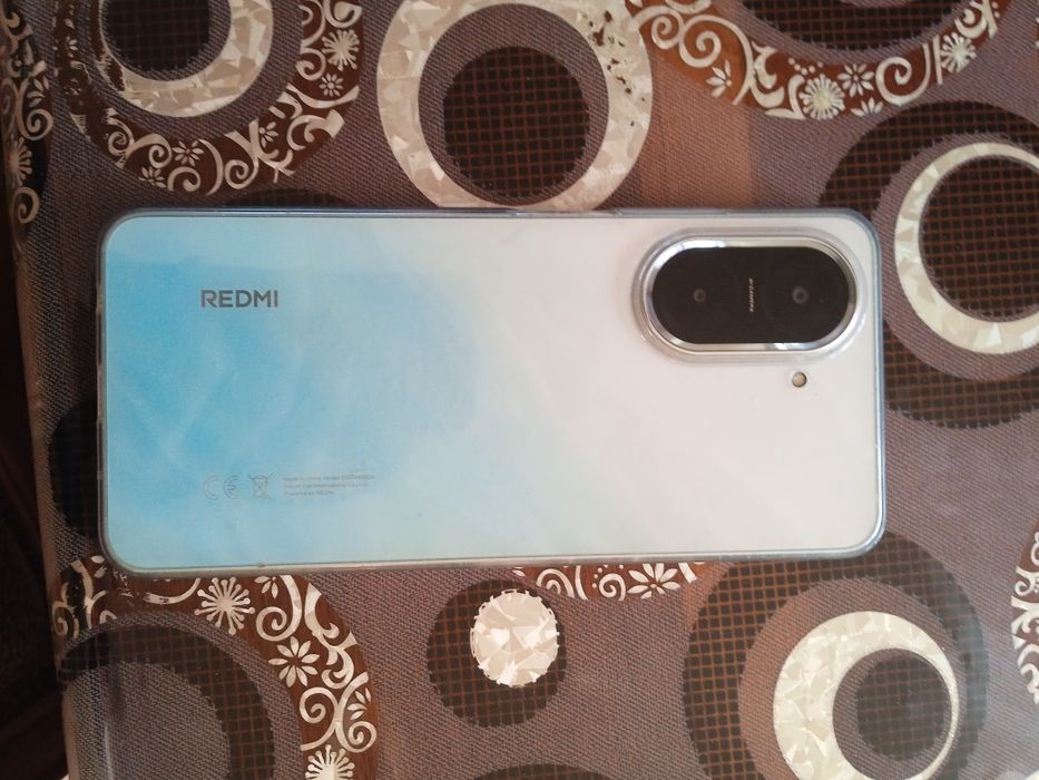 Продам телефон redmi a5