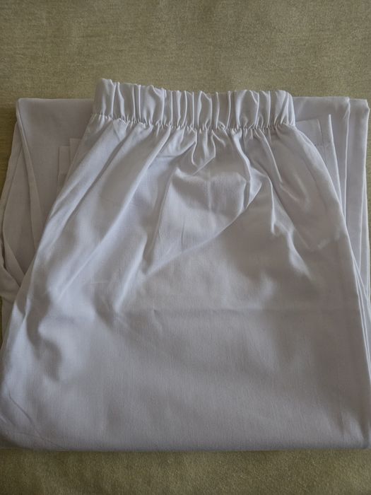 Бял медицински панталон