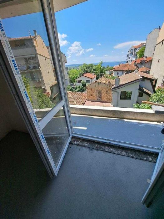 Продава се Тристаен апартамент в Варна, Център - 101 кв.м за 1509 €/кв.м - Снимка #12