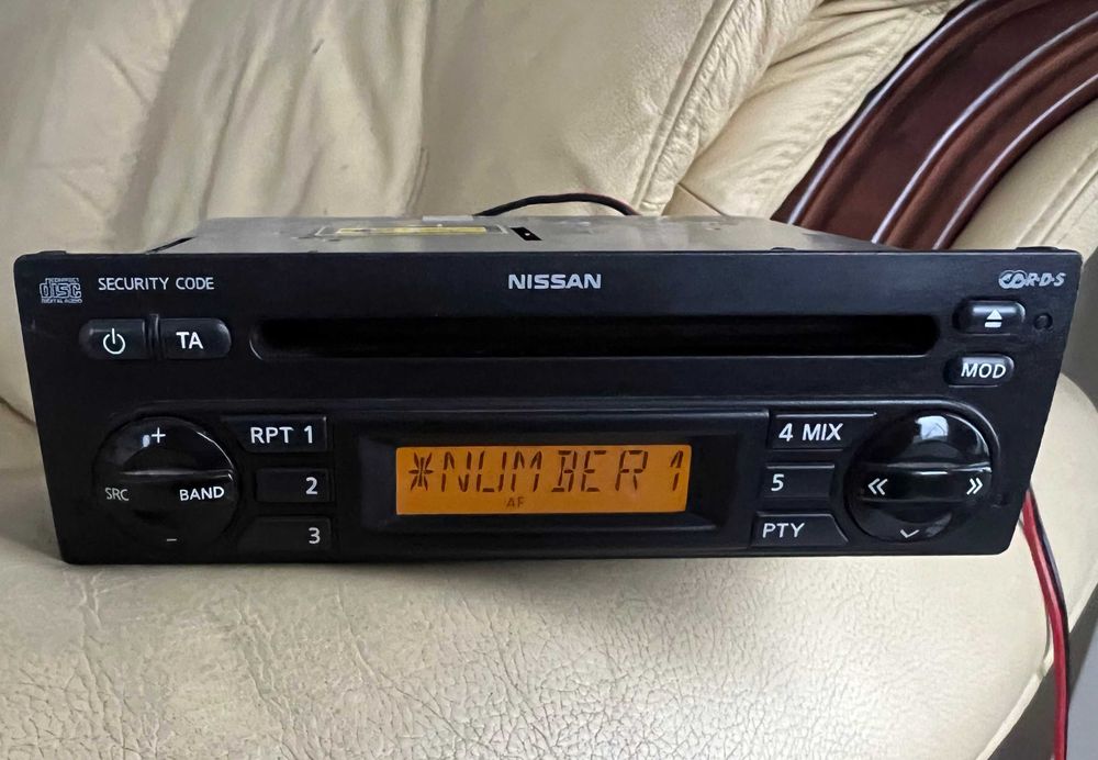OE CD ресийвър за NISSAN