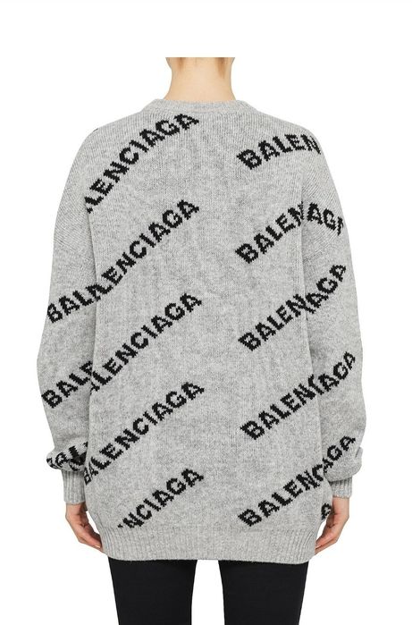 Balenciaga пуловера