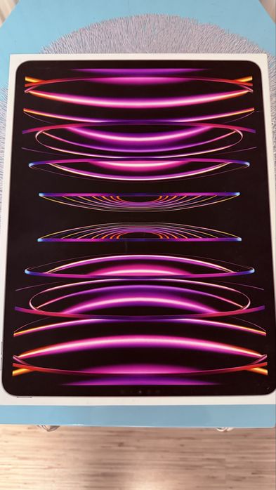 Ipad  Pro 12.9 inch (6th generation )