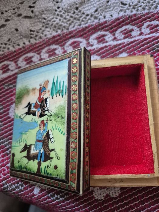 Деревянные аксессуары- шкатулки