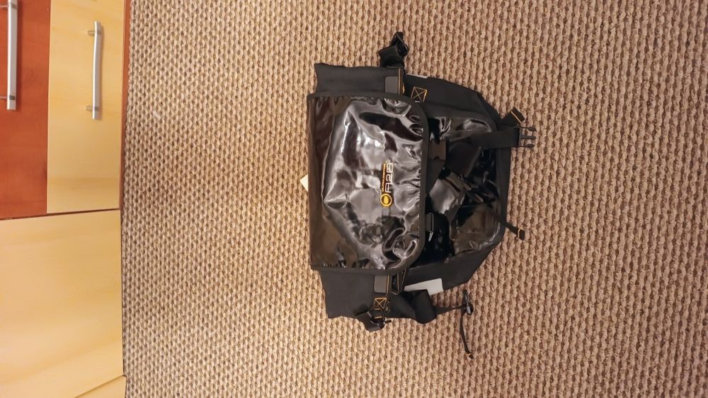 Geanta bicicleta, coburi