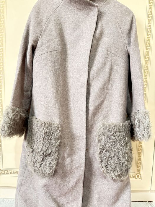 Женский пальтолар,койлек сатылады,