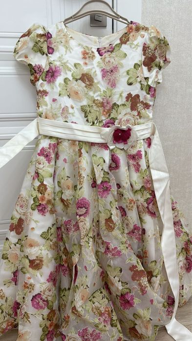 Продам детские вещи