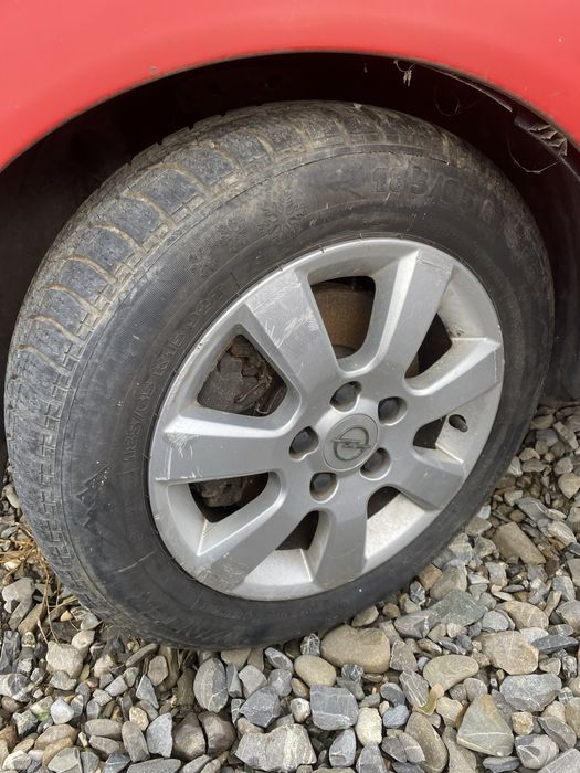 Jante roti 5 prezoane R15 Opel Astra h Meriva Vectra 185/65r15 iarna