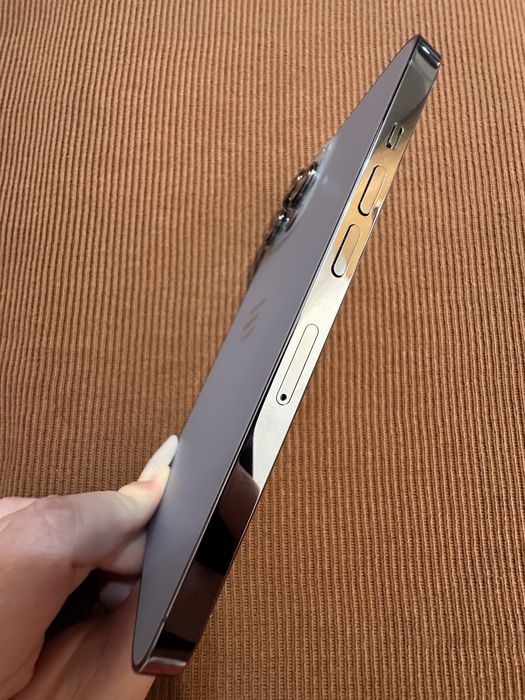 Vând iPhone 13 Pro – stare impecabilă