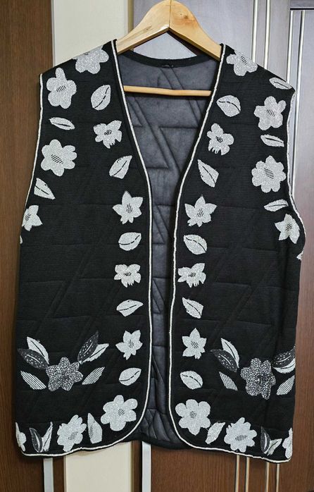 Veste folclor stilizate