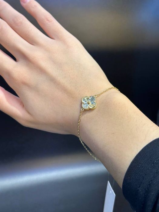 Золото 585  Браслет Масса: 3