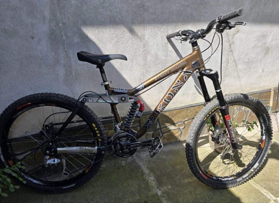 Kona Stinky Deluxe 7005