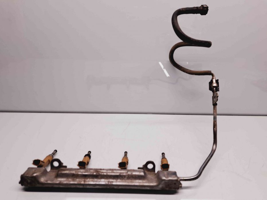 Rampa injectoare Toyota Corolla IX Sedan (ZRE1) [Fabr 2013-2019] OEM 1