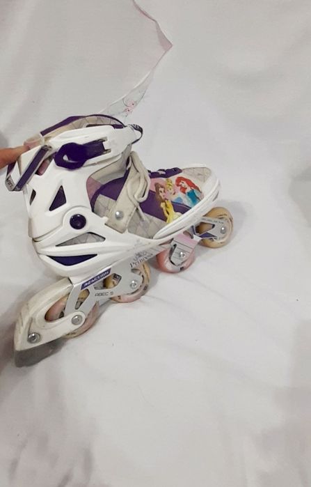 Киз болалар ролики сотилади