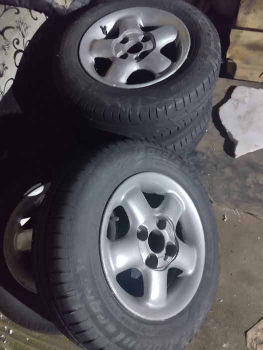 Продам комплект диски с шинами