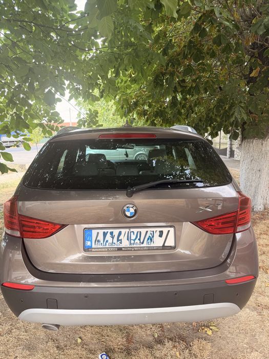 BMW X1 2011 — imagine 3