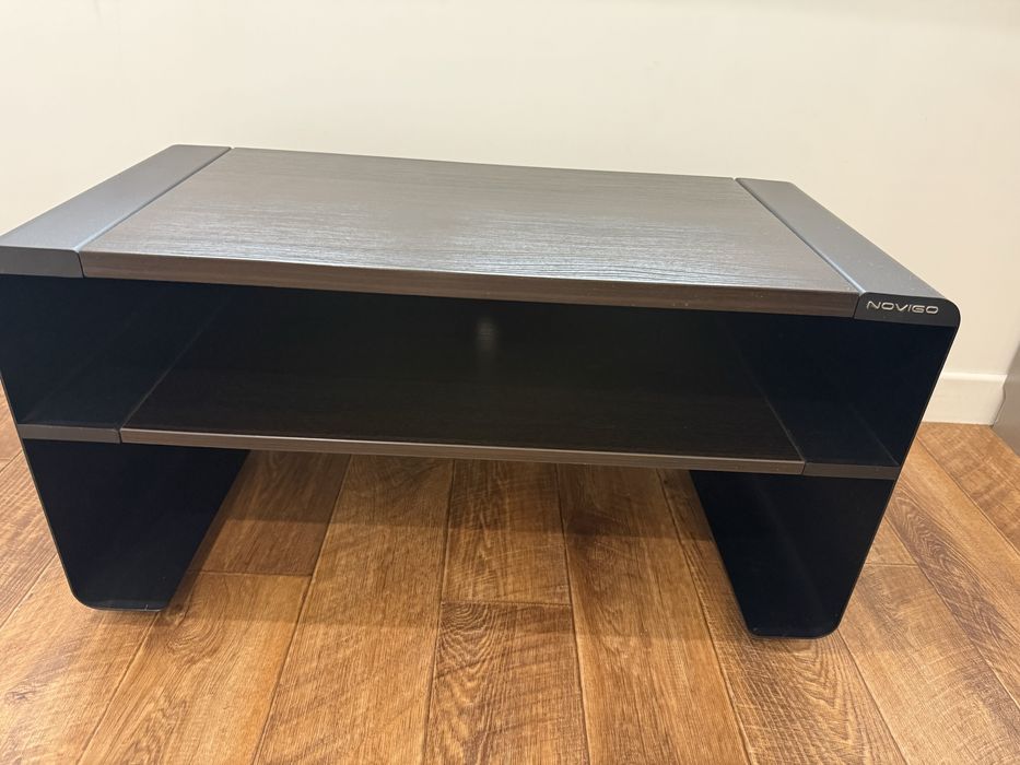 ТВ тумба в очень хорошем состоянии