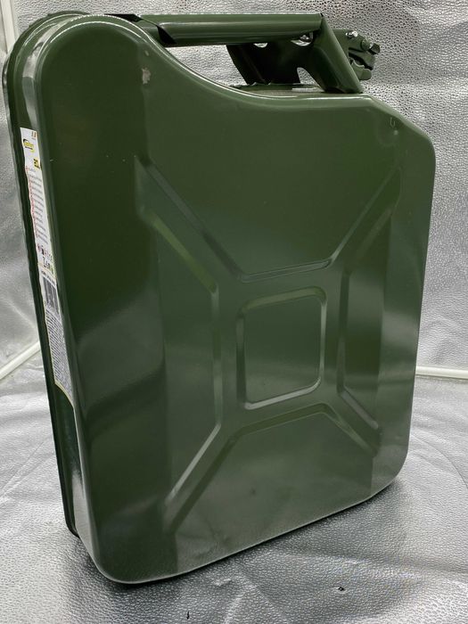 Canistra metalica 20 litri verde rezistenta pentru combustibil
