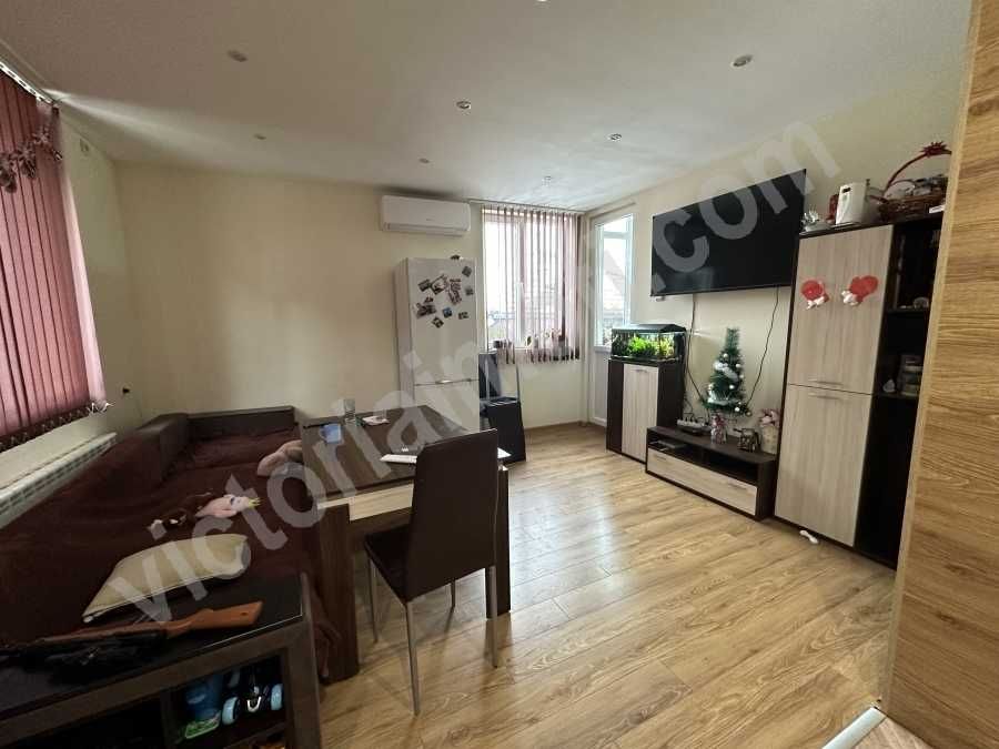 Продава се Етаж от къща в Велико Търново, Център - 231 кв.м за 801 €/кв.м - Снимка #3