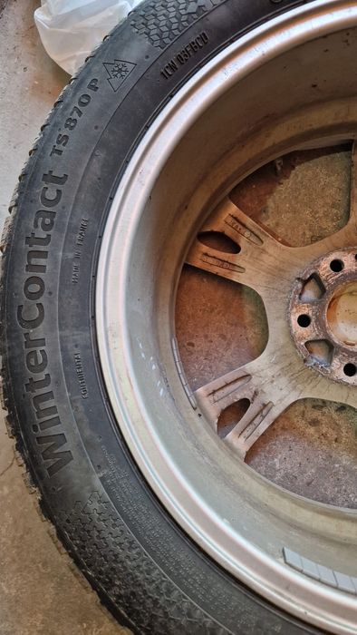 Vand set 4 jante aliaj cu anvelope de iarna Continental pt Hyundai Kona R17