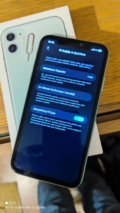 Срочно продаю iPhone 11.