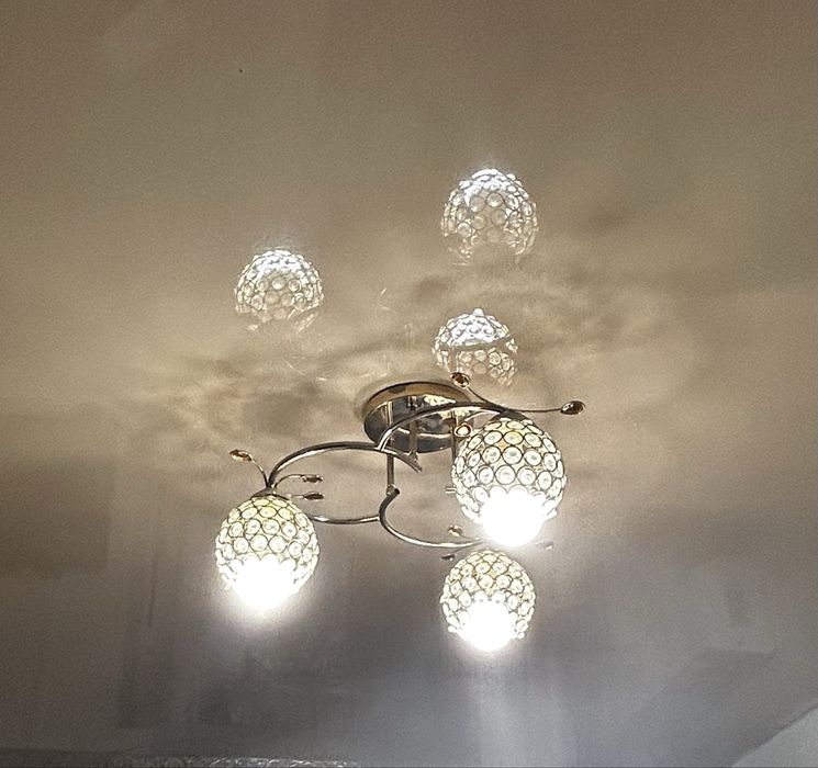 Две люстры. 5 и 3рожковая