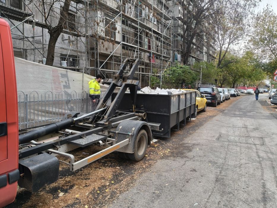 Transport moloz deșeuri din constructii container