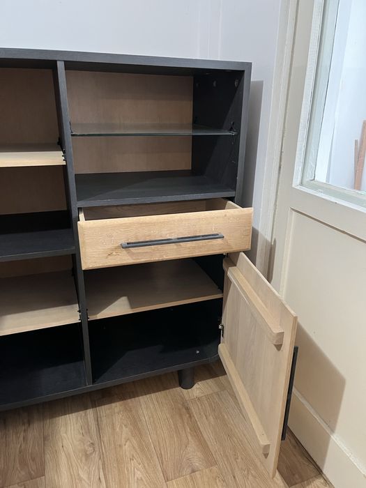 Comodă, finisaje premium