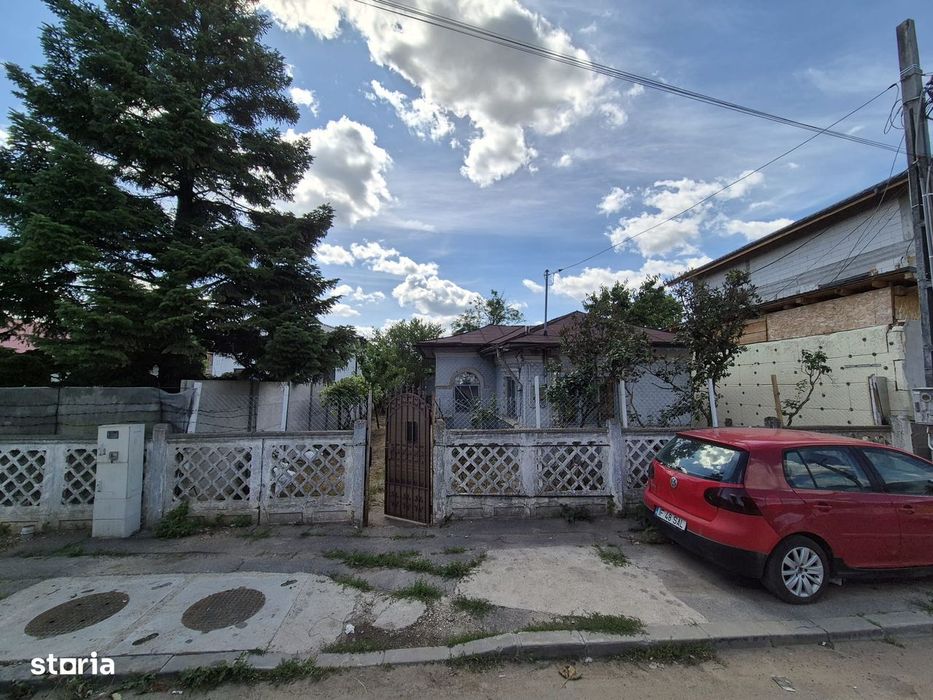 Teren situat intre case pe Strada Morii -Glina