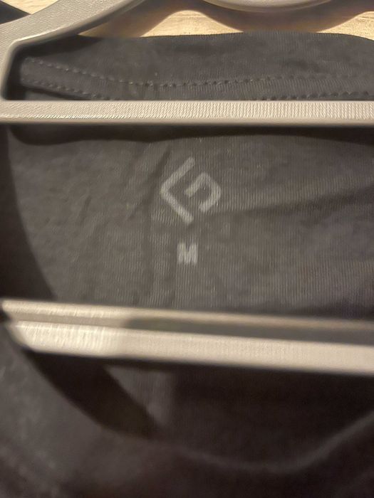 Tricou negru imprimeu - lasa vrajeala